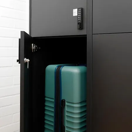 Bob W Kaarti Helsinki