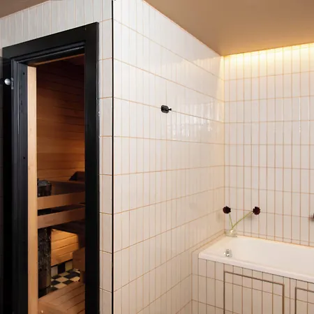 Apartmanhotel Bob W Kaarti 4*