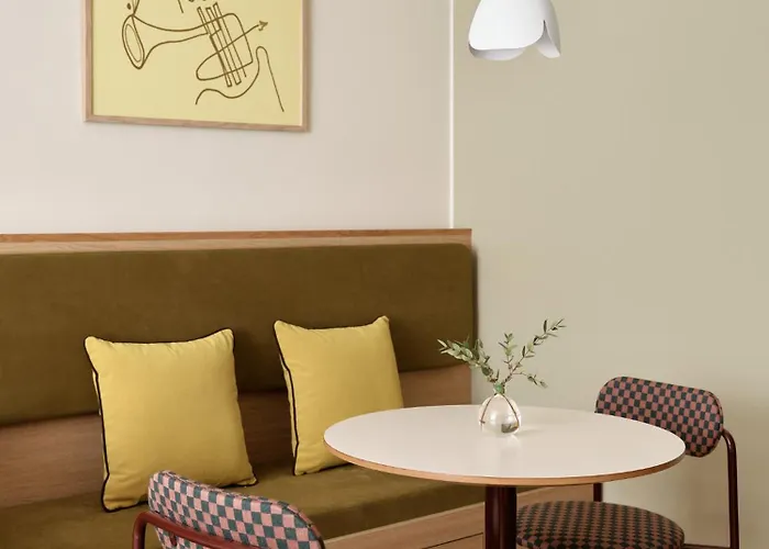 Bob W Kaarti Helsinki