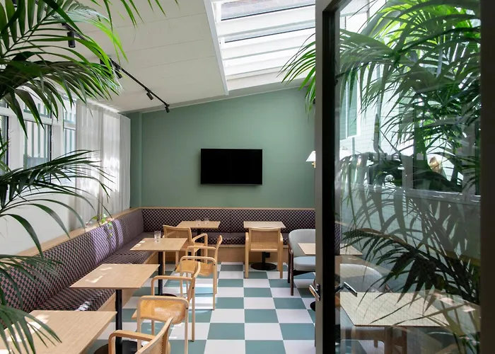 Aparthotel Bob W Kaarti