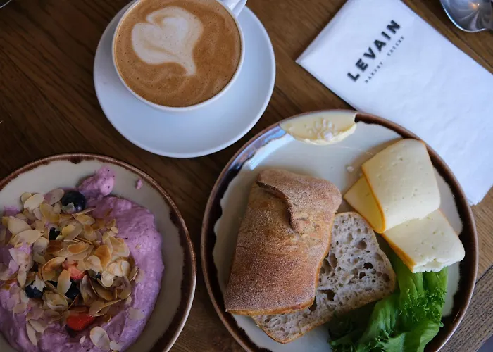 Bob W Kaarti Aparthotel Helsinki