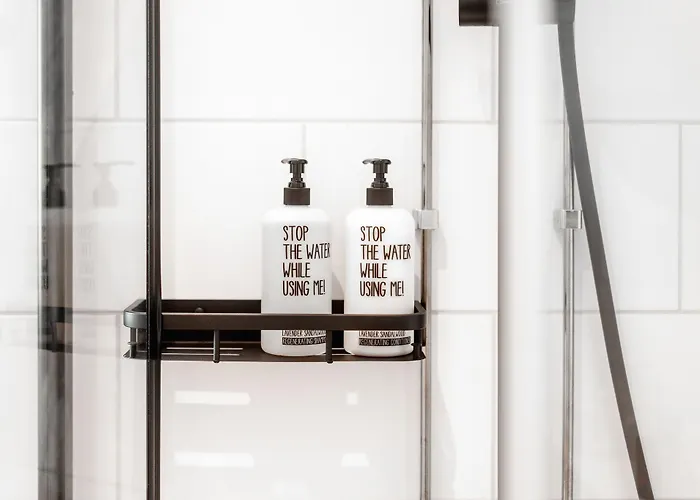 Bob W Kaarti Aparthotel 4*