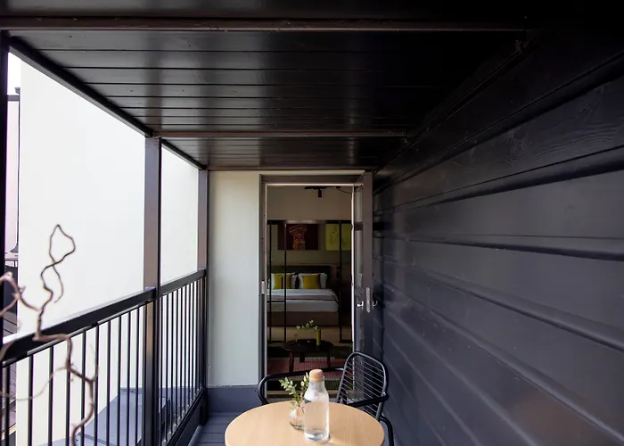 Bob W Kaarti Aparthotel 4*