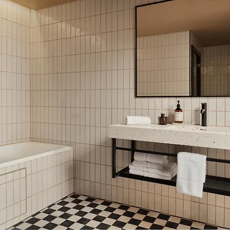 Bob W Kaarti Aparthotel 4*